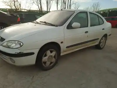 Veicolo di demolizione renault megane i classic (la0/1_) 1.9 dti (la08, la0n) dell'anno 1999 alimentato f9q 730,f9q 731,f9q 734,f9q 736