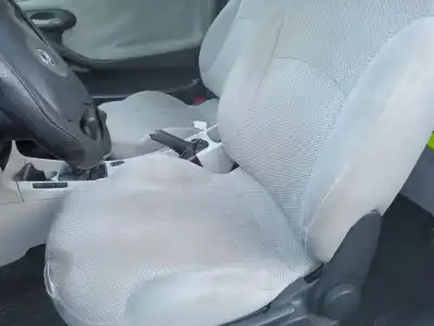 Veículo de Sucata fiat stilo (192_) 1.4 16v (192axh1b, 192bxh1b) do ano 2004 alimentado 843 a1.000