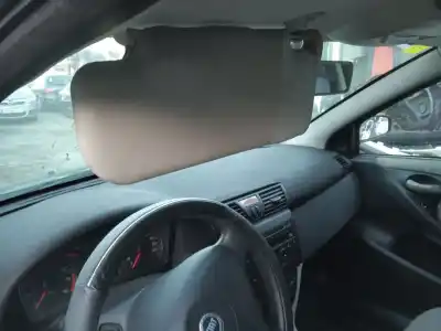 Veículo de Sucata fiat stilo (192_) 1.4 16v (192axh1b, 192bxh1b) do ano 2004 alimentado 843 a1.000