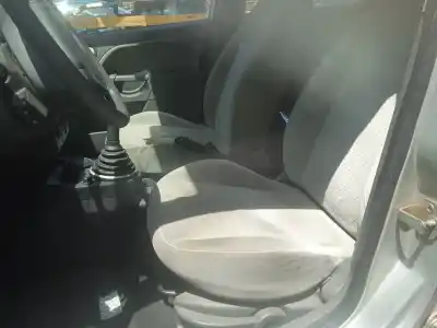 Sloopvoertuig ford fiesta v (jh_, jd_) 1.4 16v van het jaar 2003 aangedreven fxja,fxjb