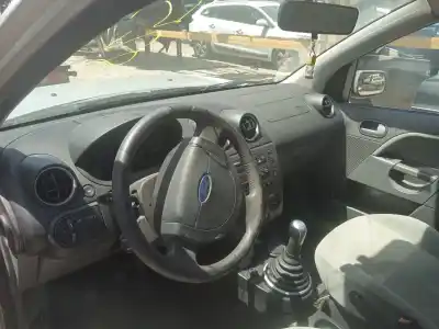 Sloopvoertuig ford fiesta v (jh_, jd_) 1.4 16v van het jaar 2003 aangedreven fxja,fxjb