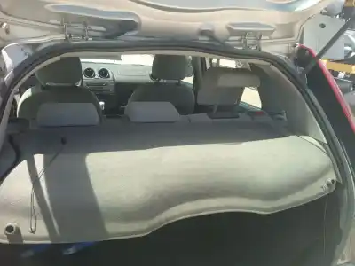 Sloopvoertuig ford fiesta v (jh_, jd_) 1.4 16v van het jaar 2003 aangedreven fxja,fxjb