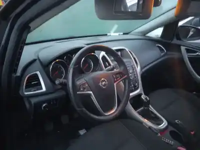 Здавання транспортного засобу opel astra j (p10) 1.7 cdti (68) року 2011 потужний a 17 dtc,a 17 dte,a 17 dtj