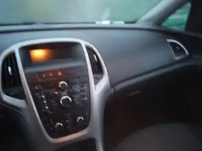 Здавання транспортного засобу opel astra j (p10) 1.7 cdti (68) року 2011 потужний a 17 dtc,a 17 dte,a 17 dtj