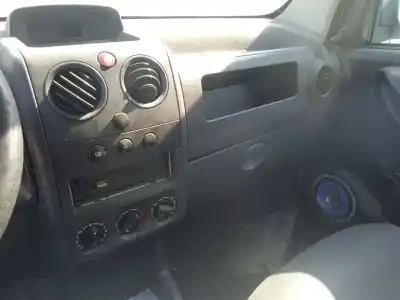 Scrapping Vehicle citroen berlingo / berlingo first monospace (mf_, gjk_, gfk_) 1.9 d (mfwjz) of the year 2004 powered wjy (dw8b),wjz (dw8)