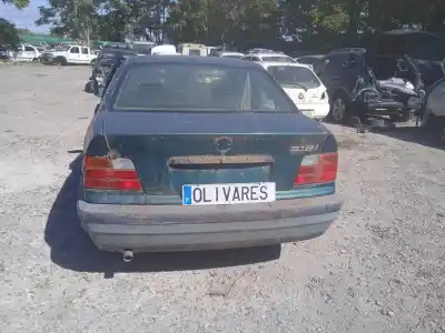 Veículo de Sucata bmw serie 3 berlina (e36) 318i do ano 1992 alimentado g/18-4 e-1