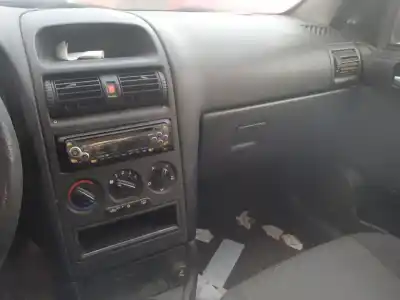 Scrapping Vehicle opel astra g fastback (t98) 1.7 dti 16v (f08, f48) of the year 2003 powered y 17 dt