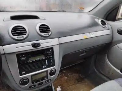 Veículo de Sucata chevrolet lacetti (j200) 1.6 do ano 2006 alimentado l44(96cul4),lxt