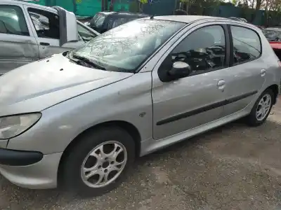 Vehicul casat peugeot 206 fastback (2a/c) 1.4 hdi eco 70 al anului 2005 alimentat 8hx (dv4td),8hz (dv4td)