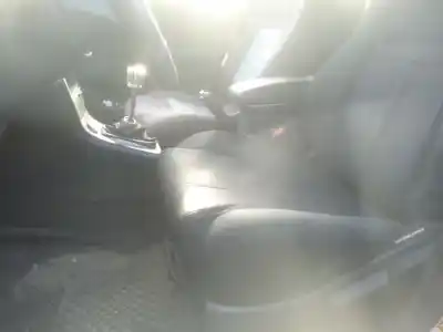 Veículo de Sucata toyota corolla (_e12_) 2.0 d-4d (cde120r_, cde120l_) do ano 2005 alimentado 1cd-ftv