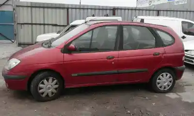 Scrapping Vehicle renault scénic i monospace (ja0/1_, fa0_) 1.9 dti (ja1u) of the year 2003 powered f9q744