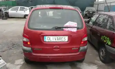Scrapping Vehicle renault scénic i monospace (ja0/1_, fa0_) 1.9 dti (ja1u) of the year 2003 powered f9q744