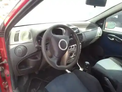 Veículo de Sucata fiat punto berlina do ano 2022 alimentado 188a5000