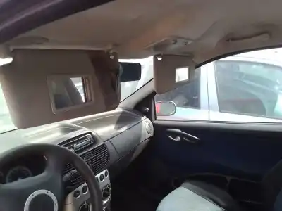 Veículo de Sucata fiat punto berlina do ano 2022 alimentado 188a5000