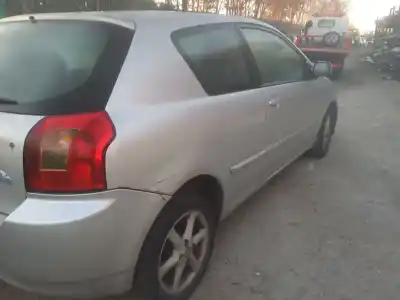 Veículo de Sucata toyota corolla (_e12_) 2.0 d-4d (cde120_) do ano 2002 alimentado 1cd-ftv