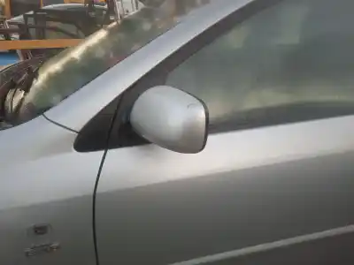 Veículo de Sucata toyota corolla (_e12_) 2.0 d-4d (cde120_) do ano 2002 alimentado 1cd-ftv