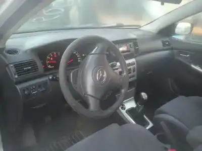 Veículo de Sucata toyota corolla (_e12_) 2.0 d-4d (cde120_) do ano 2002 alimentado 1cd-ftv