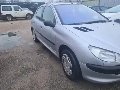 Veicolo di demolizione peugeot 206 fastback (2a/c) 1.4 i dell'anno 2002 alimentato kfw (tu3a),kfw (tu3jp),kfx (tu3jp)