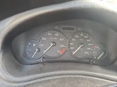 Veicolo di demolizione peugeot 206 fastback (2a/c) 1.4 i dell'anno 2002 alimentato kfw (tu3a),kfw (tu3jp),kfx (tu3jp)