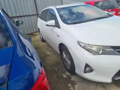 Здавання транспортного засобу toyota auris ranchera familiar (_e18_) 1.8 hybrid (zwe186_) року 2013 потужний 2zr-fxe
