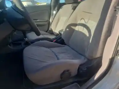 Veículo de Sucata nissan almera ii hatchback (n16) 1.5 do ano 2001 alimentado qg15de