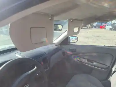 Veículo de Sucata nissan almera ii hatchback (n16) 1.5 do ano 2001 alimentado qg15de