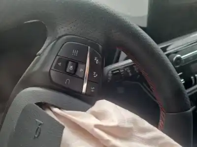 Veículo de Sucata ford kuga iii (dfk) 1.5 ecoboost do ano 2021 alimentado yzda,yzdb