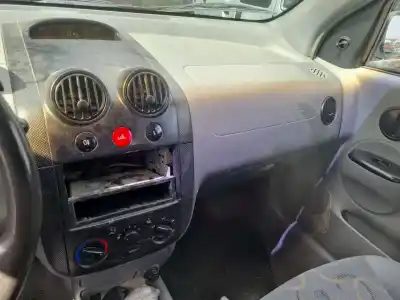 Здавання транспортного засобу daewoo kalos (klas) 1.4 року 2003 потужний f14s3