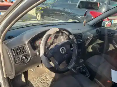 Veículo de Sucata volkswagen golf iv (1j1) 1.9 tdi 4motion do ano 2000 alimentado agr