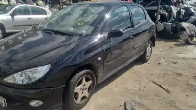 Sloopvoertuig peugeot                                            206 fastback (2a/c)                                                                                                                                                                                                                                        1.4 hdi eco 70                                                                                                                                                                                                                                             van het jaar 2006 aangedreven 8hx (dv4td),8hz (dv4td)