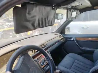 Здавання транспортного засобу mercedes-benz 124 sedán (w124) 200 d (124.120) року 2000 потужний om 601.912