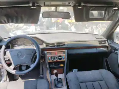 Здавання транспортного засобу mercedes-benz 124 sedán (w124) 200 d (124.120) року 2000 потужний om 601.912