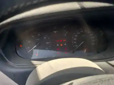 Veicolo di demolizione renault megane i classic (la0/1_) 1.9 dti (la08, la0n) dell'anno 1999 alimentato f9q 730,f9q 731,f9q 734,f9q 736