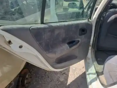 Veicolo di demolizione renault megane i classic (la0/1_) 1.9 dti (la08, la0n) dell'anno 1999 alimentato f9q 730,f9q 731,f9q 734,f9q 736