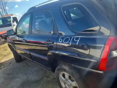 Veicolo di demolizione kia sportage ii (je_, km) 2.0 crdi dell'anno 2009 alimentato d4ea