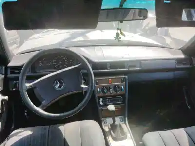 Здавання транспортного засобу MERCEDES-BENZ 124 SEDÁN (W124)  року 1996 потужний OM 602.912