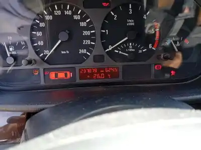 Veículo de Sucata bmw 3 (e46) 320 d do ano 2001 alimentado m47 d20 (204d4)