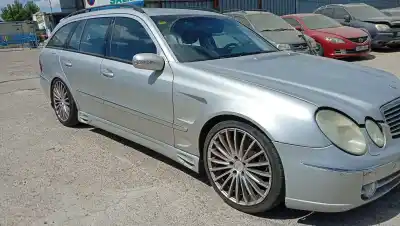 Véhicule à la ferraille mercedes-benz clase e t-model (s211) e 320 t cdi (211.226) de l'année 2008 alimenté om 648.961