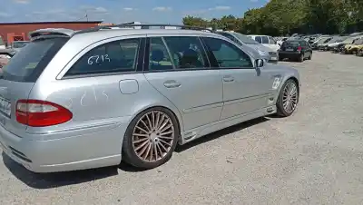 Véhicule à la ferraille mercedes-benz clase e t-model (s211) e 320 t cdi (211.226) de l'année 2008 alimenté om 648.961