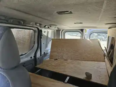 Здавання транспортного засобу nissan primastar autobús (x83) dci 80 року 2001 потужний f9q u7