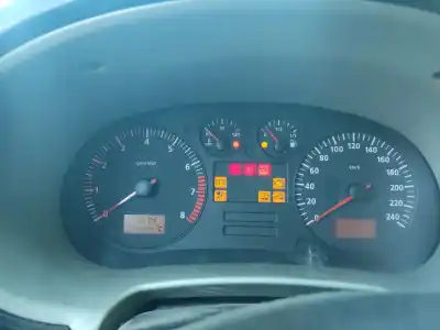 Veículo de Sucata seat leon (1m1) 1.6 16 v do ano 2001 alimentado aus,azd,bcb