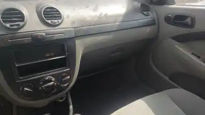 Veículo de Sucata daewoo lacetti fastback (klan) 1.4 do ano 2004 alimentado f14d3