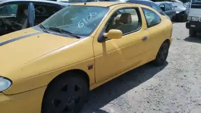Veículo de Sucata renault megane i coach (da0/1_) 1.4 16v (da0d, da1h, da0w, da10) do ano 2001 alimentado k4j 700,k4j 714,k4j 750