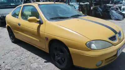Veículo de Sucata renault megane i coach (da0/1_) 1.4 16v (da0d, da1h, da0w, da10) do ano 2001 alimentado k4j 700,k4j 714,k4j 750