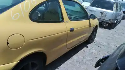 Veículo de Sucata renault megane i coach (da0/1_) 1.4 16v (da0d, da1h, da0w, da10) do ano 2001 alimentado k4j 700,k4j 714,k4j 750