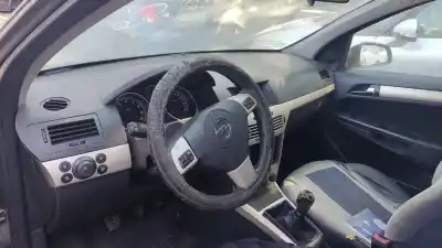 Veículo de Sucata opel astra h (a04) 1.6 (l48) do ano 2009 alimentado a 16 xer,z 16 xer