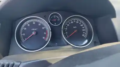 Veículo de Sucata opel astra h (a04) 1.6 (l48) do ano 2009 alimentado a 16 xer,z 16 xer