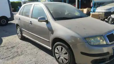 Veículo de Sucata SKODA FABIA I (6Y2) 1.2 do ano 2006 alimentado AZQ,BME