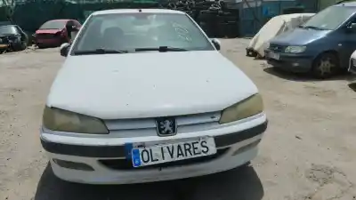 Veículo de Sucata PEUGEOT 406 (8B) 2.0 16V do ano 1997 alimentado RFV (XU10J4R)