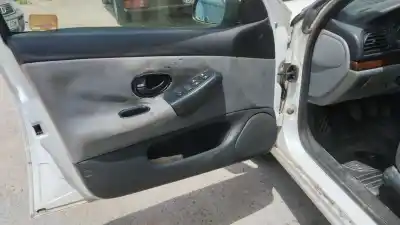 Veículo de Sucata peugeot 406 (8b) 2.0 16v do ano 1997 alimentado rfv (xu10j4r)